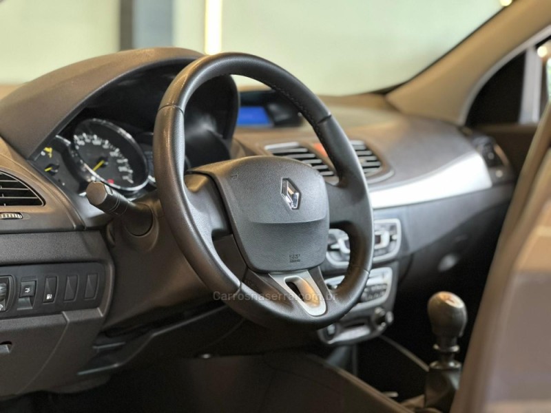 FLUENCE 2.0 DYNAMIQUE 16V FLEX 4P MANUAL - 2011 - CAXIAS DO SUL