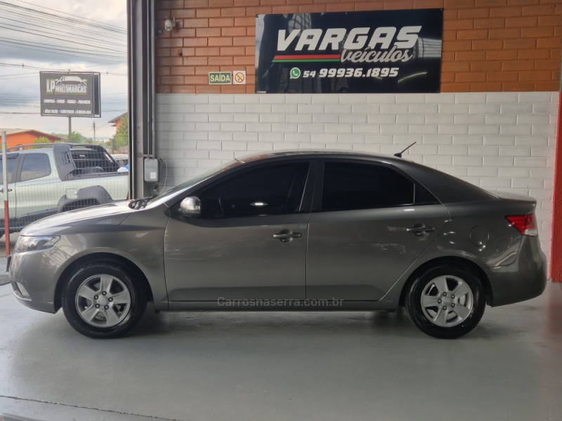 CERATO 1.6 EX2 SEDAN 16V GASOLINA 4P MANUAL - 2011 - CAXIAS DO SUL
