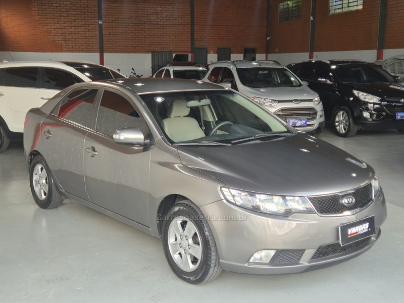 CERATO 1.6 EX2 SEDAN 16V GASOLINA 4P MANUAL - 2011 - CAXIAS DO SUL