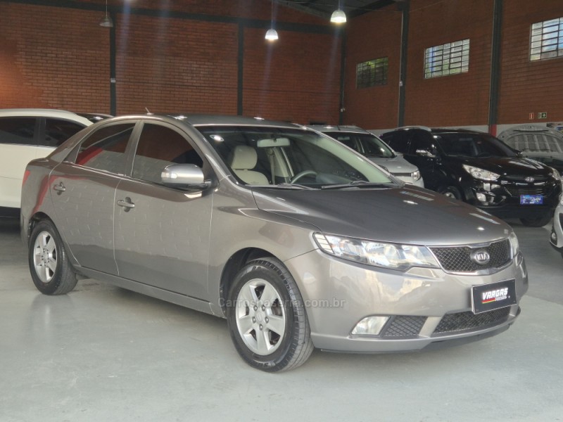 CERATO 1.6 EX2 SEDAN 16V GASOLINA 4P MANUAL - 2011 - CAXIAS DO SUL