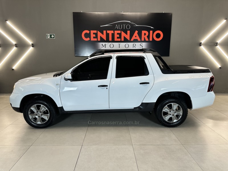 OROCH 1.6 16V EXPRESS FLEX 4P MANUAL - 2016 - SAPIRANGA