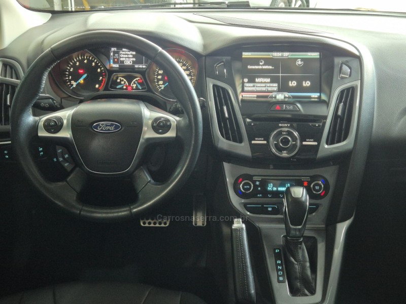 FOCUS 2.0 TITANIUM PLUS 16V FLEX 4P AUTOMÁTICO - 2015 - CAXIAS DO SUL
