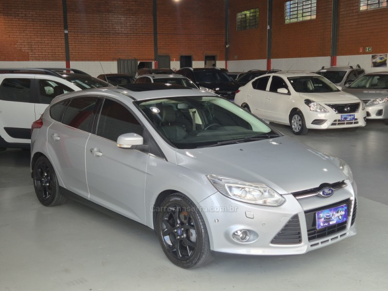 FOCUS 2.0 TITANIUM PLUS 16V FLEX 4P AUTOMÁTICO - 2015 - CAXIAS DO SUL