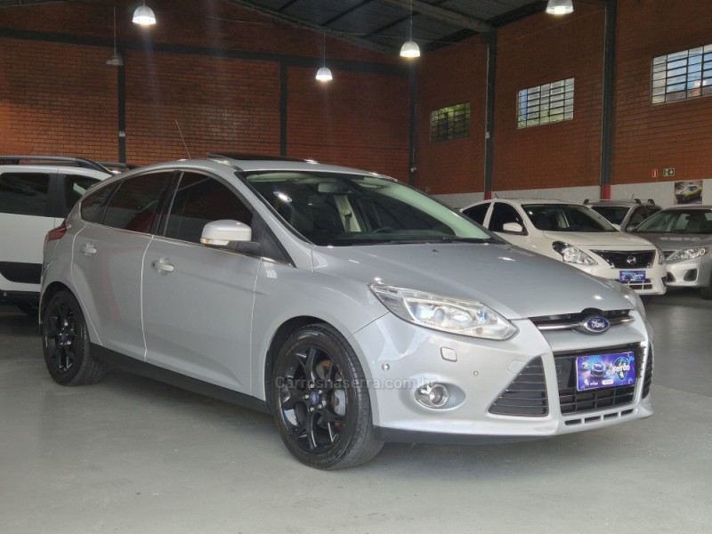 FOCUS 2.0 TITANIUM PLUS 16V FLEX 4P AUTOMÁTICO - 2015 - CAXIAS DO SUL