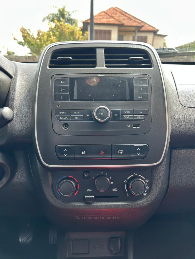 KWID 1.0 12V OUTSIDER FLEX 4P MANUAL - 2020 - CAMBARá DO SUL