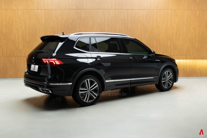 TIGUAN 2.0 ALLSPACE R-LINE 300 TSI GASOLINA 4P AUTOMÁTICO - 2024 - GARIBALDI