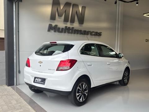ONIX 1.4 MPFI LTZ 8V FLEX 4P MANUAL - 2015 - BENTO GONçALVES
