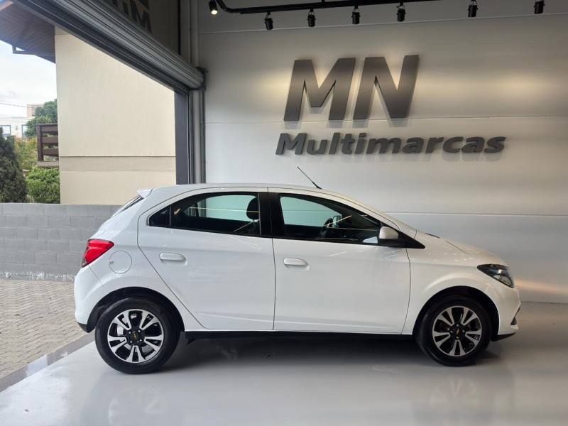 ONIX 1.4 MPFI LTZ 8V FLEX 4P MANUAL - 2015 - BENTO GONçALVES