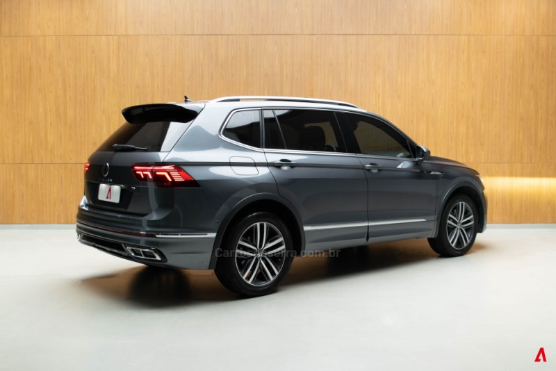 TIGUAN 2.0 ALLSPACE R-LINE 300 TSI GASOLINA 4P AUTOMÁTICO - 2024 - GARIBALDI