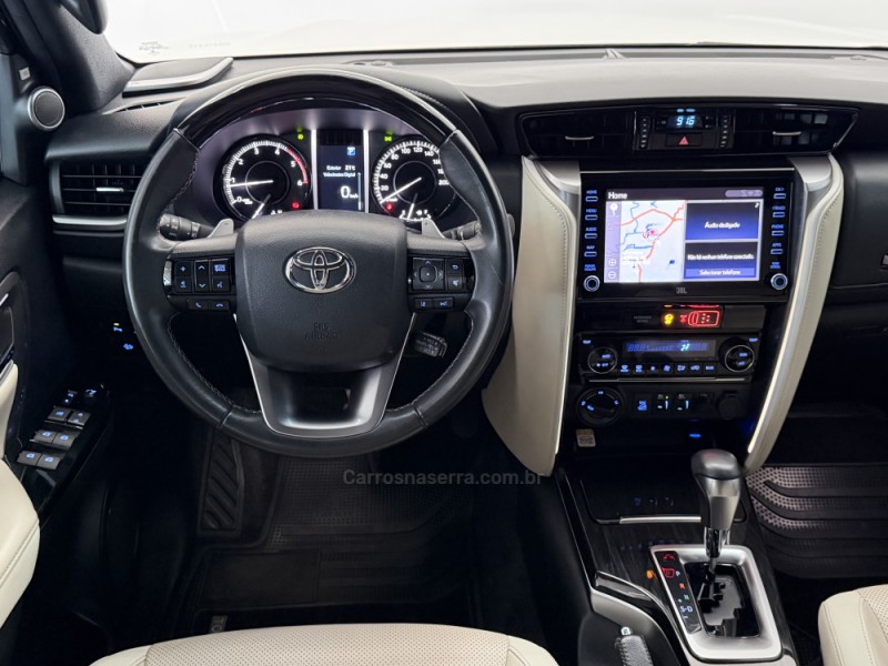 HILUX SW4 2.8 4X4 DIAMOND 16V TURBO DIESEL 4P 7 LUGARES AUTOMATICO - 2022 - CAXIAS DO SUL