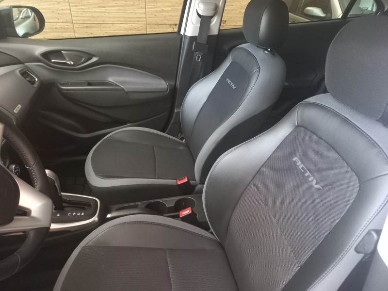 ONIX 1.4 MPFI ACTIV 8V FLEX 4P AUTOMÁTICO - 2019 - BENTO GONçALVES