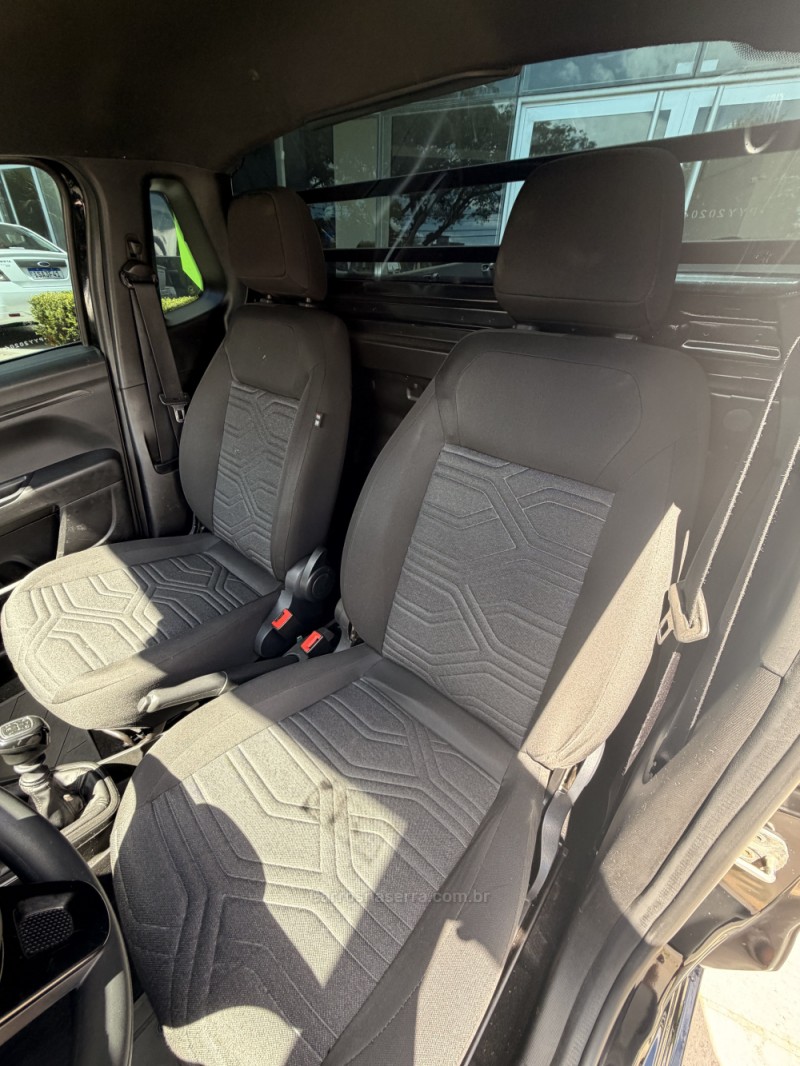 STRADA 1.3 FIRE FREEDOM 8V CD FLEX 4P MANUAL - 2023 - FARROUPILHA