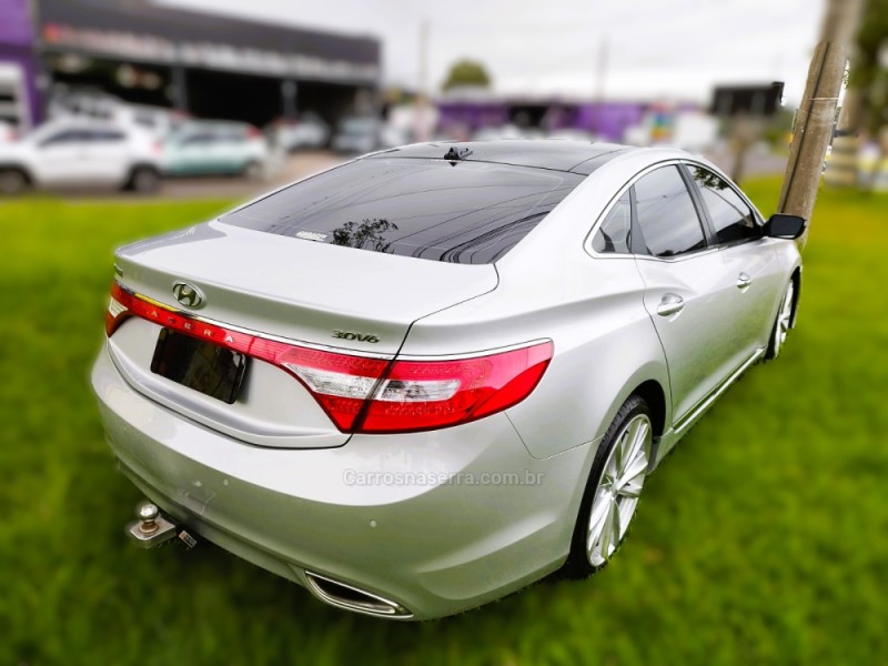 AZERA 3.0 MPFI GLS V6 24V GASOLINA 4P AUTOMÁTICO - 2013 - NOVO HAMBURGO