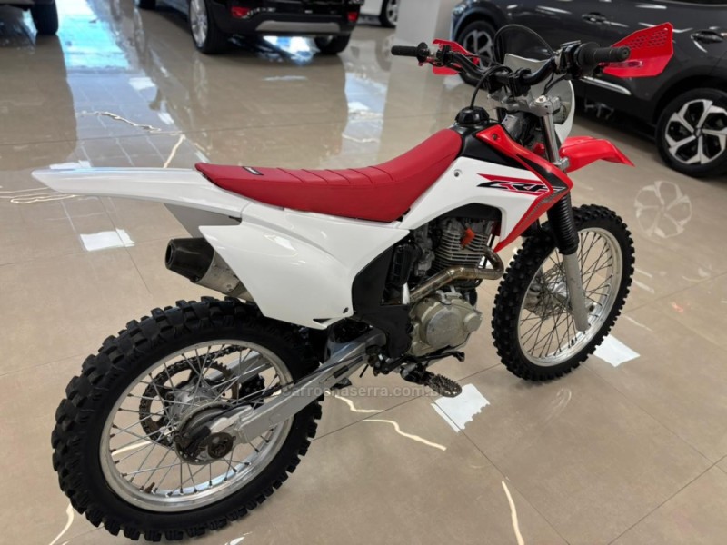 CRF 230F  - 2016 - CARLOS BARBOSA