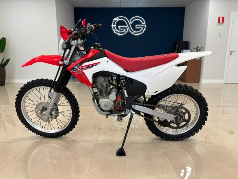 CRF 230F  - 2016 - CARLOS BARBOSA