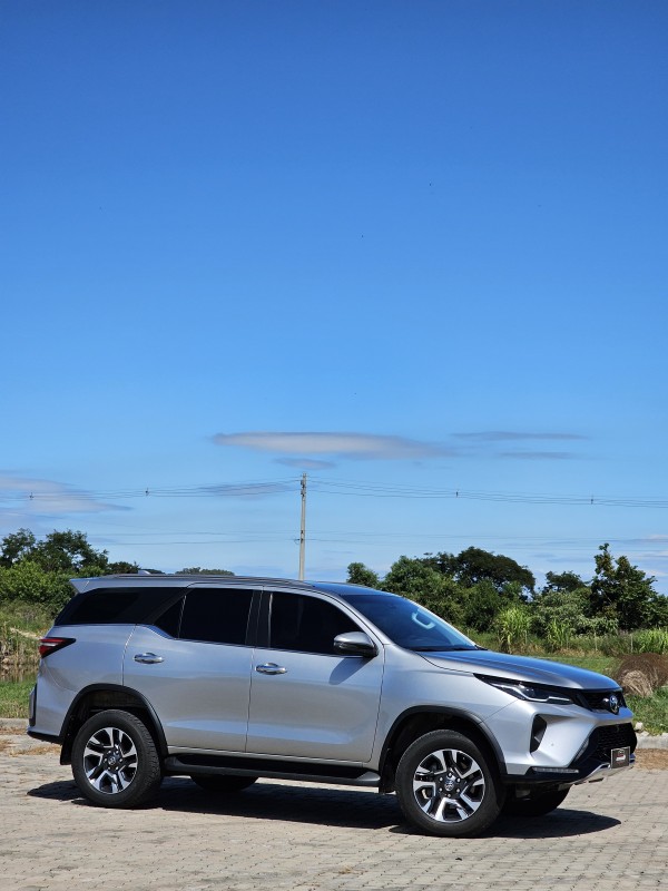 HILUX SW4 2.8 4X4 SRX PLATINUM TURBO DIESEL 4P AUTOMÁTICO - 2024 - ANTôNIO PRADO