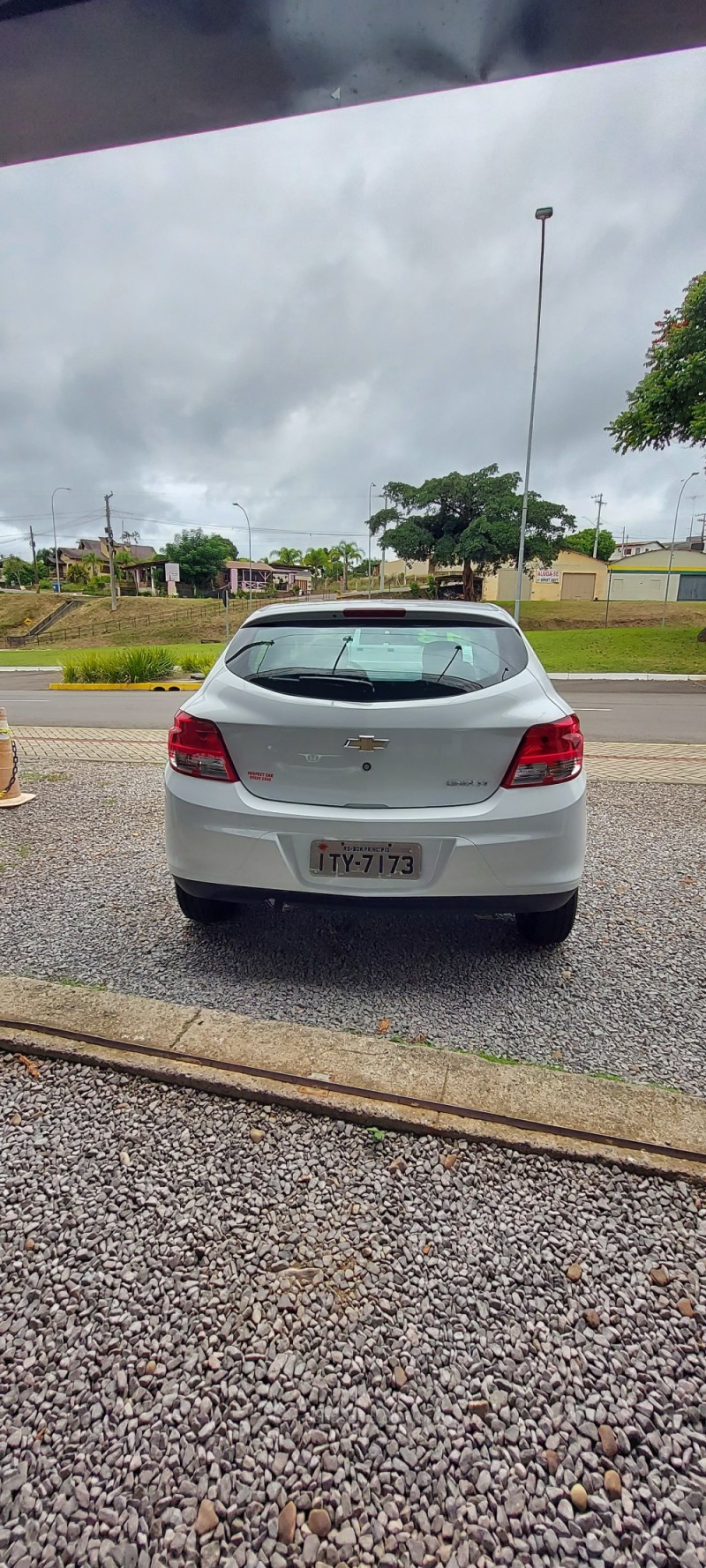 ONIX 1.0 MPFI LT 8V FLEX 4P MANUAL - 2013 - BOM PRINCíPIO