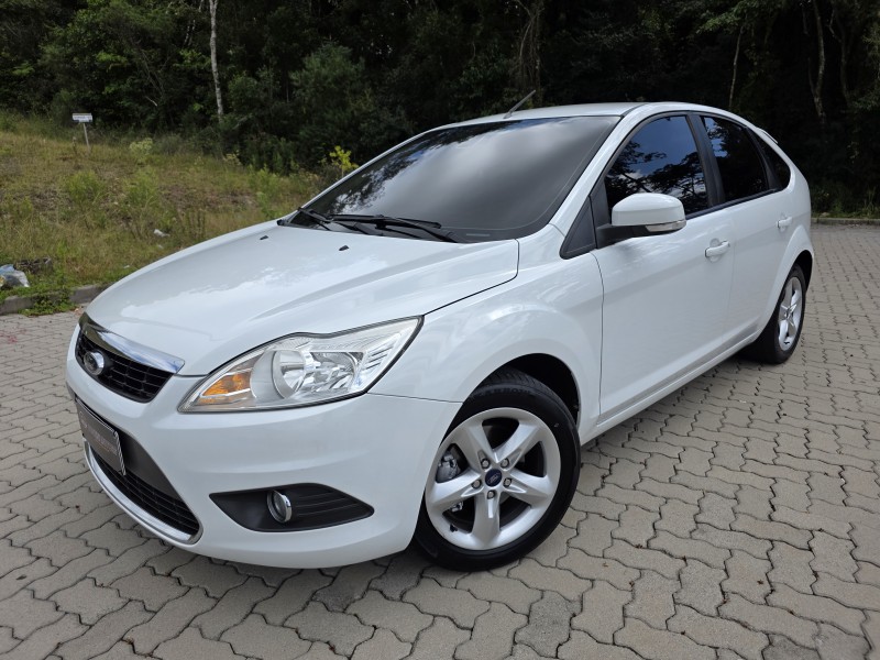 focus 2.0 glx 16v flex 4p automatico 2013 bento goncalves