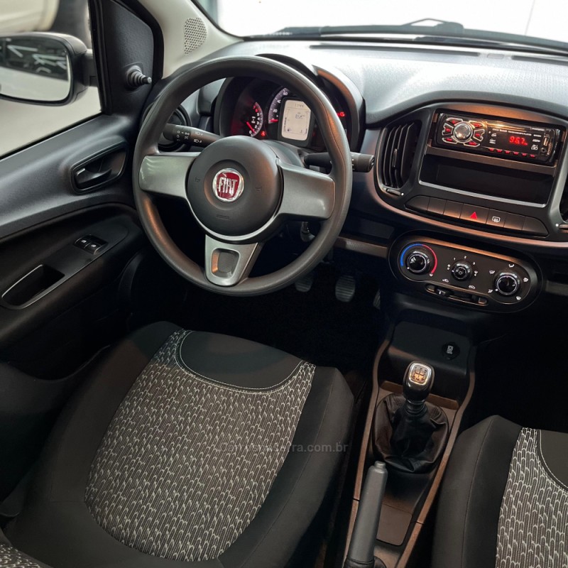 UNO 1.0 EVO ATTRACTIVE 8V FLEX 4P MANUAL - 2021 - CANOAS