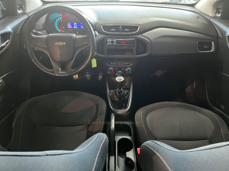 ONIX 1.4 MPFI LT 8V FLEX 4P MANUAL - 2015 - CAXIAS DO SUL