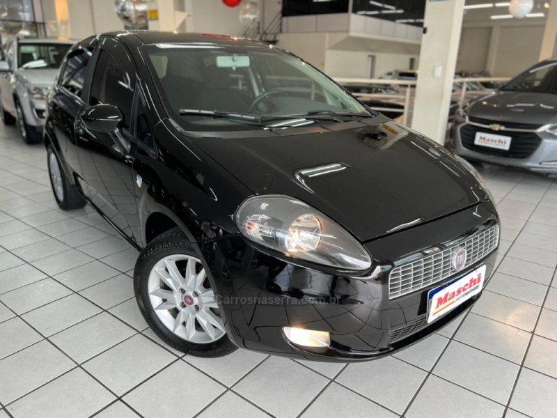 PUNTO 1.4 ATTRACTIVE ITALIA 8V FLEX 4P MANUAL - 2012 - CAXIAS DO SUL