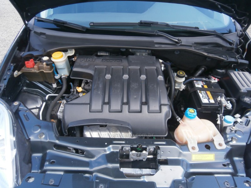 PUNTO 1.4 ATTRACTIVE 8V FLEX 4P MANUAL - 2011 - FARROUPILHA