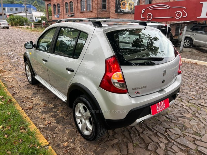 SANDERO 1.6 STEPWAY 16V FLEX 4P MANUAL - 2010 - DOIS IRMãOS