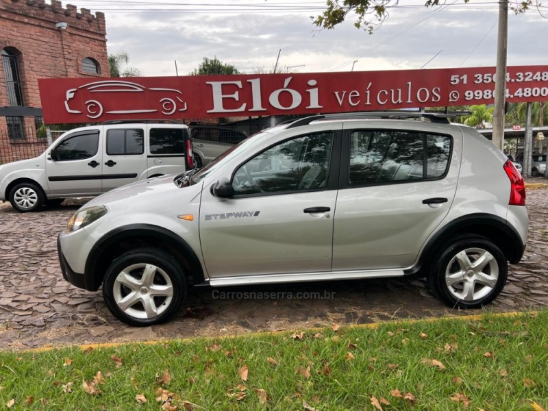 SANDERO 1.6 STEPWAY 16V FLEX 4P MANUAL - 2010 - DOIS IRMãOS