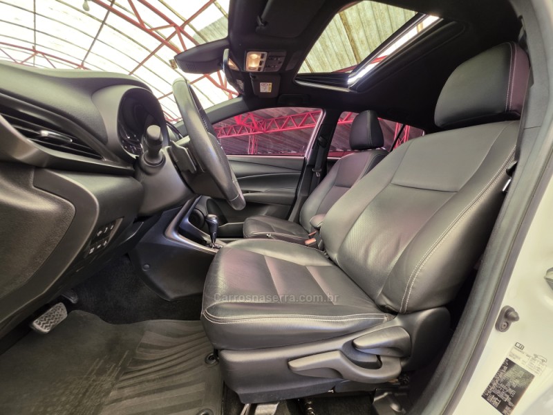 YARIS 1.5 XLS FLEX 4P AUTOMÁTICO - 2023 - SAPIRANGA