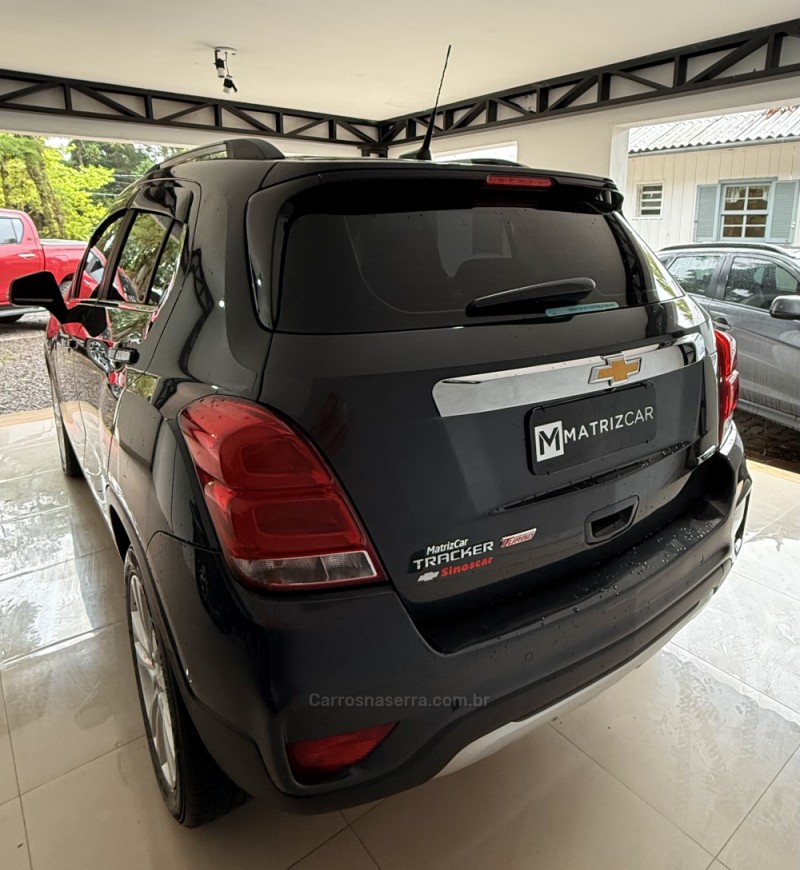 TRACKER 1.0 12V PREMIER TURBO FLEX 4P AUTOMÁTICO - 2018 - CANELA