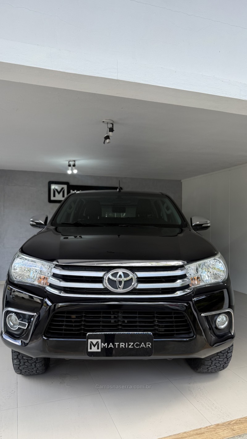 hilux 2.8 srv 4x4 cd 16v diesel 4p automatico 2017 canela