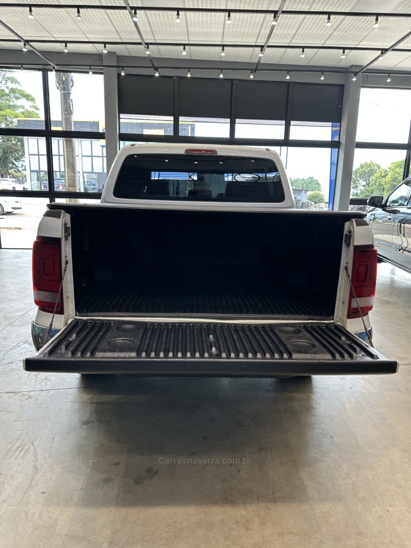 AMAROK 2.0 HIGHLINE EXTREME 4X4 CD 16V 4P AUTOMÁTICO - 2017 - SANANDUVA