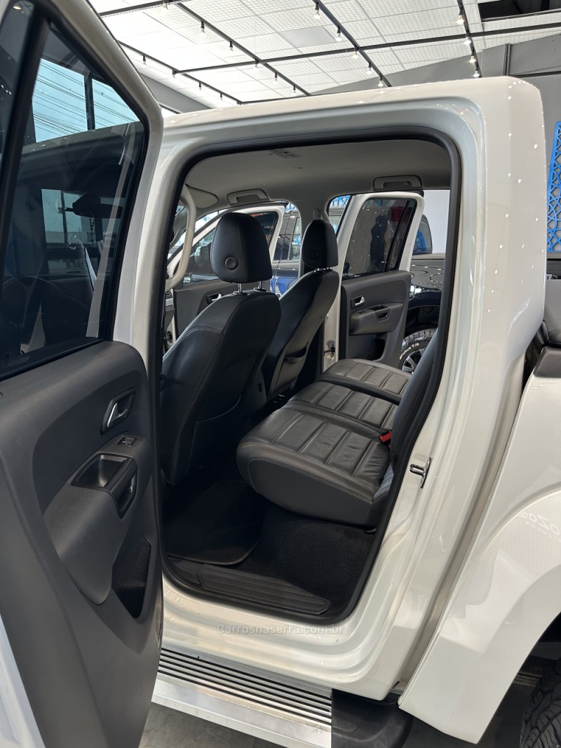 AMAROK 2.0 HIGHLINE EXTREME 4X4 CD 16V 4P AUTOMÁTICO - 2017 - SANANDUVA