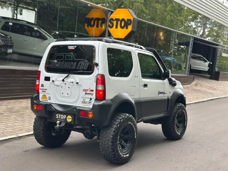 JIMNY 1.3 4ALL 4X4 16V GASOLINA 2P MANUAL - 2015 - DOIS IRMãOS