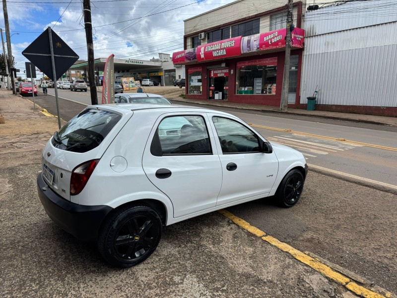 CELTA 1.0 MPFI LIFE 8V FLEX 4P MANUAL - 2009 - VACARIA