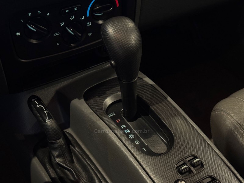 CHEROKEE 3.7 LIMITED 4X4 V6 12V GASOLINA 4P AUTOMÁTICO - 2007 - FARROUPILHA