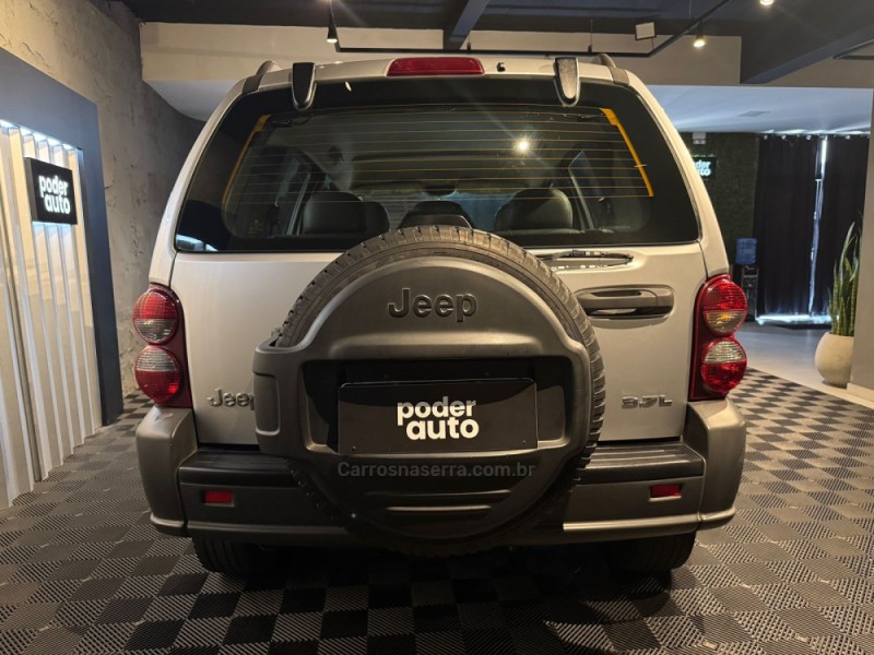 CHEROKEE 3.7 LIMITED 4X4 V6 12V GASOLINA 4P AUTOMÁTICO - 2007 - FARROUPILHA