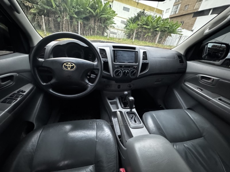 HILUX 3.0 SRV 4X4 CD 16V TURBO INTERCOOLER DIESEL 4P AUTOMÁTICO - 2008 - FELIZ