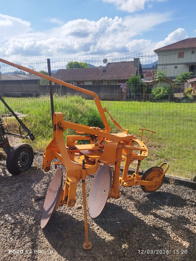 ARADO  - 2010 - GUAPORé