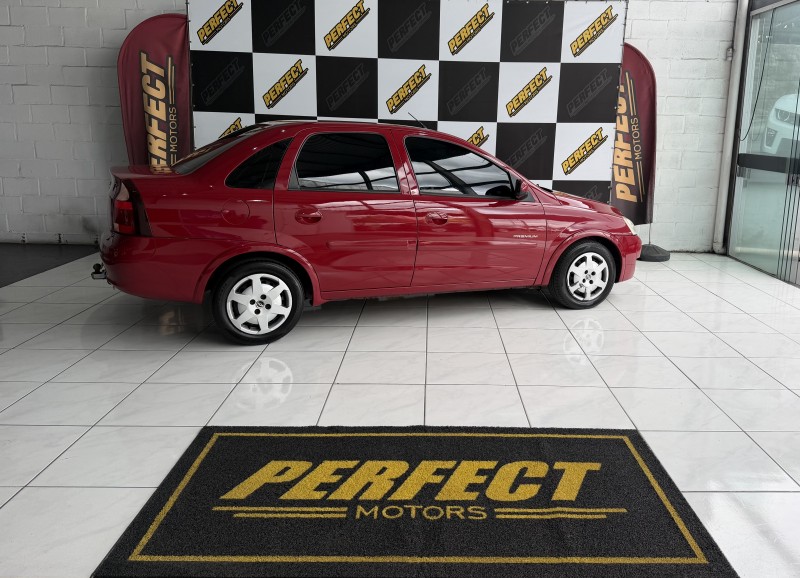 CORSA 1.4 MPFI PREMIUM SEDAN 8V FLEX 4P MANUAL - 2010 - PORTãO