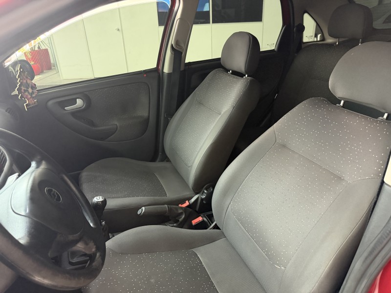 CORSA 1.4 MPFI PREMIUM SEDAN 8V FLEX 4P MANUAL - 2010 - PORTãO