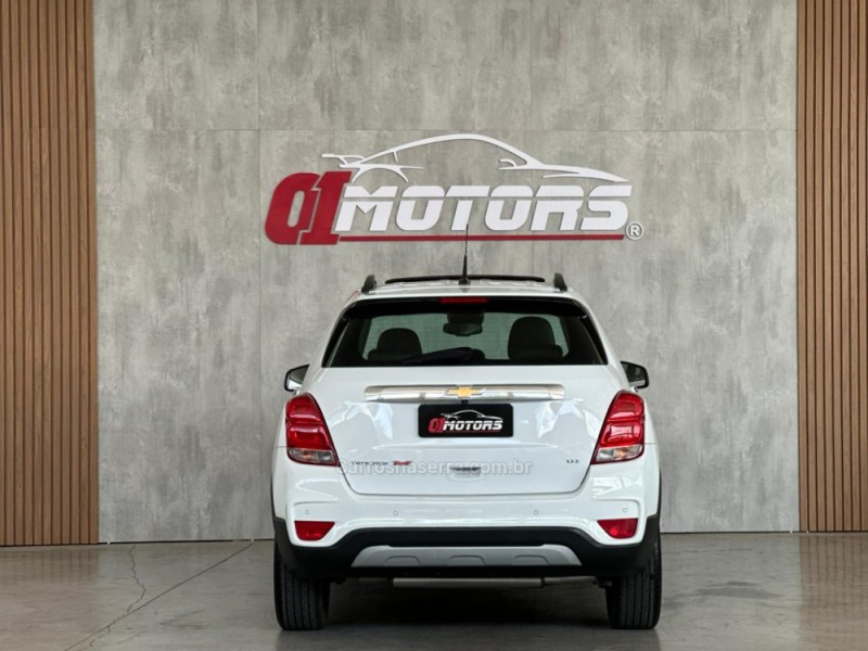 TRACKER 1.4 16V TURBO FLEX LTZ AUTOMÁTICO - 2017 - NOVO HAMBURGO