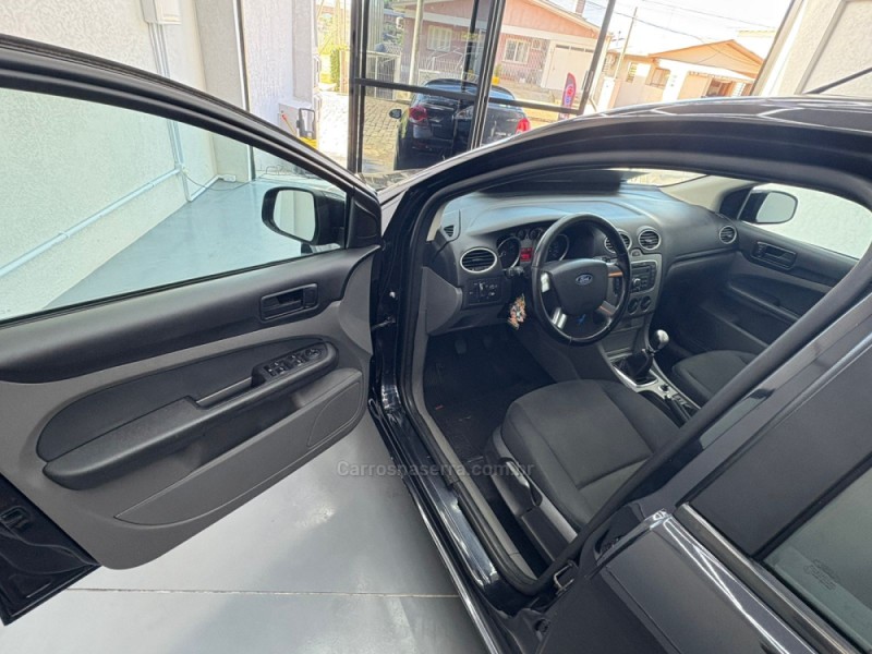 FOCUS 1.6 8V FLEX 4P MANUAL - 2012 - BENTO GONçALVES