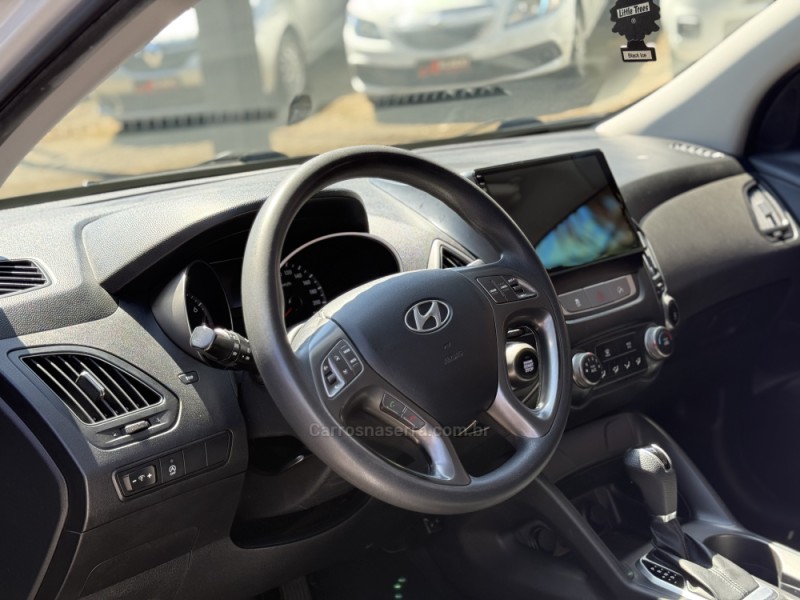 IX35 2.0 16V FLEX 4P AUTOMÁTICO - 2017 - PAROBé