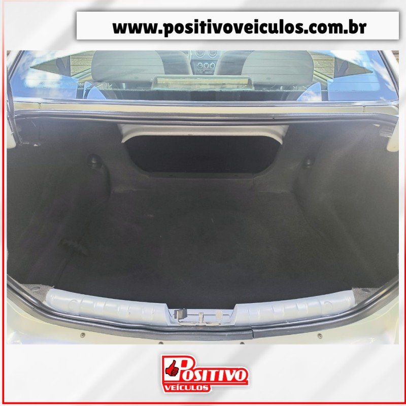 PRISMA 1.4 MPFI MAXX 8V FLEX 4P MANUAL - 2011 - CAXIAS DO SUL