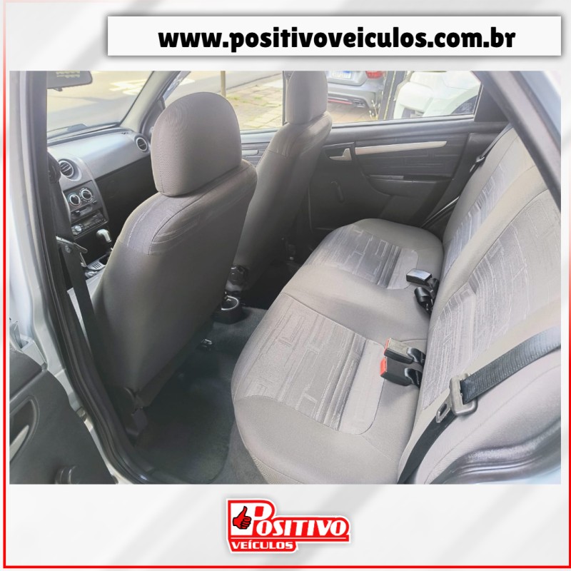 PRISMA 1.4 MPFI MAXX 8V FLEX 4P MANUAL - 2011 - CAXIAS DO SUL