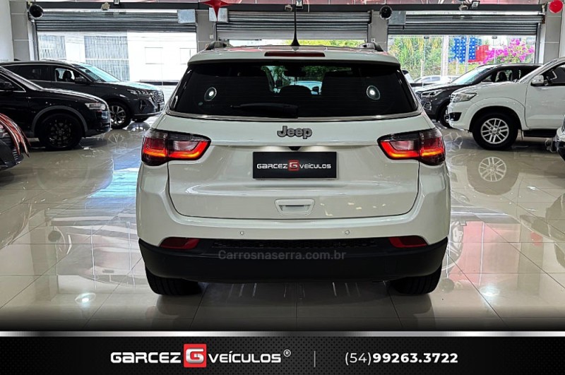 COMPASS 1.3 LONGITUDE T270 16V TURBO FLEX 4P AUTOMÁTICO - 2026 - BENTO GONçALVES