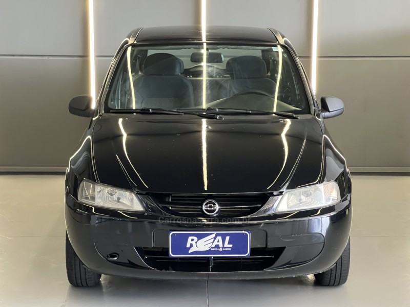 CELTA 1.0 MPFI VHC 8V GASOLINA 4P MANUAL - 2003 - SAPIRANGA