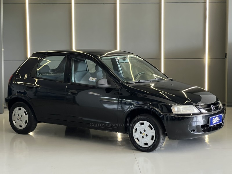 CELTA 1.0 MPFI VHC 8V GASOLINA 4P MANUAL - 2003 - SAPIRANGA