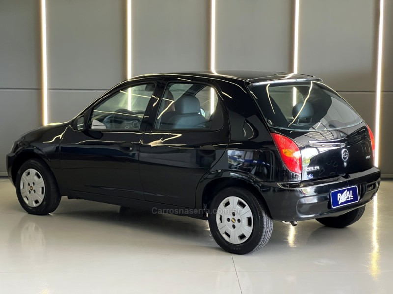 CELTA 1.0 MPFI VHC 8V GASOLINA 4P MANUAL - 2003 - SAPIRANGA